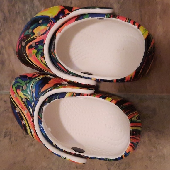 Crocs Out of this World Multi-Color, toddler size 5 - Picture 6 of 6